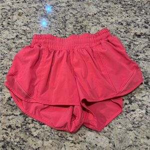 Lululemon Hotty Hot Low-Rise Lined Short 2.5"
Lip Gloss